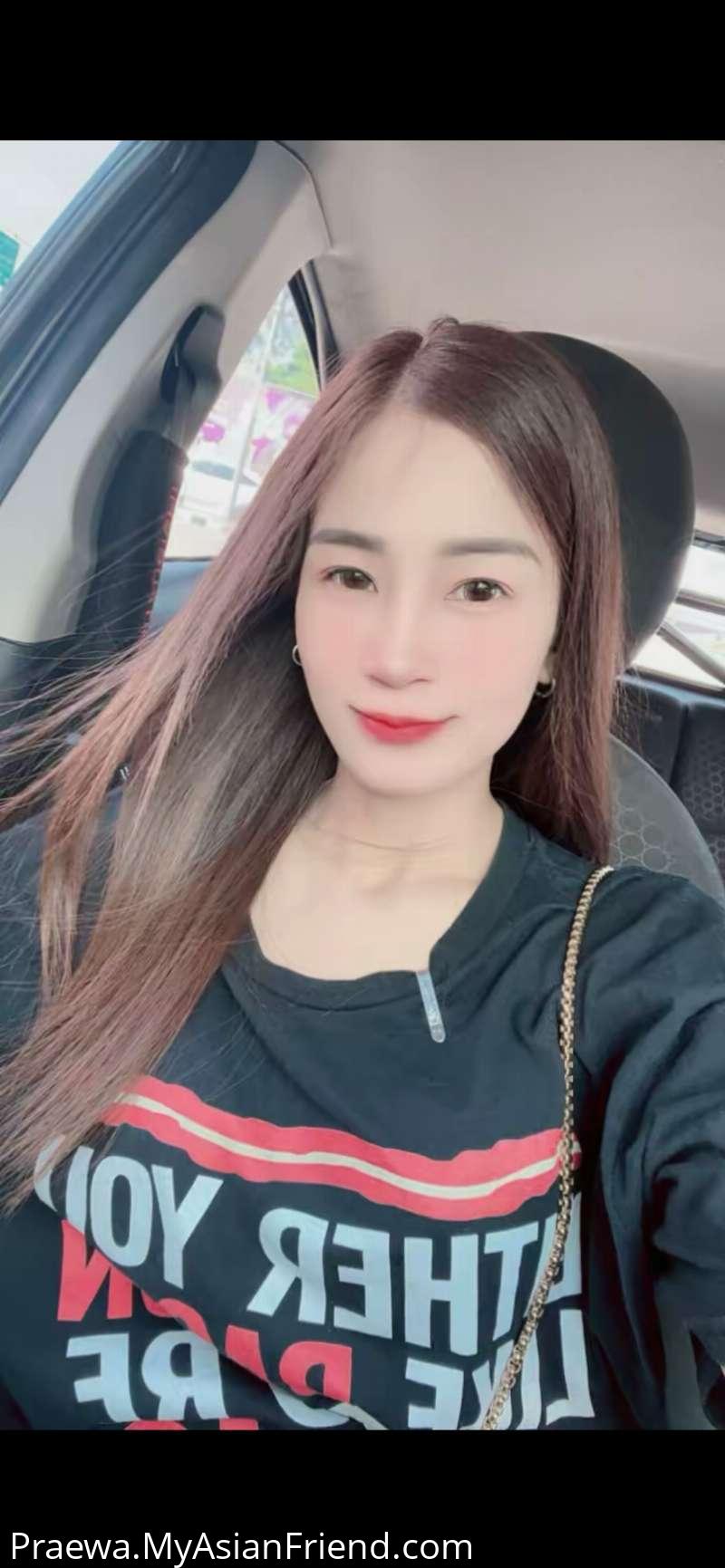 Praewa's personal blog photo 1 added Sunday the 16th of November 2025